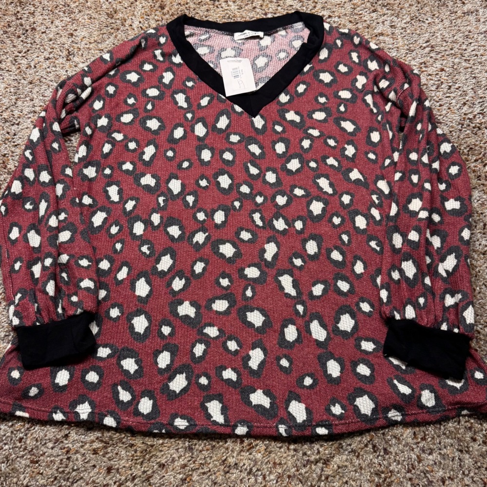 Cream n Sugar Womens Lazy‎ Leopard Waffle Knit V-Neck Top Burgundy Black Size S